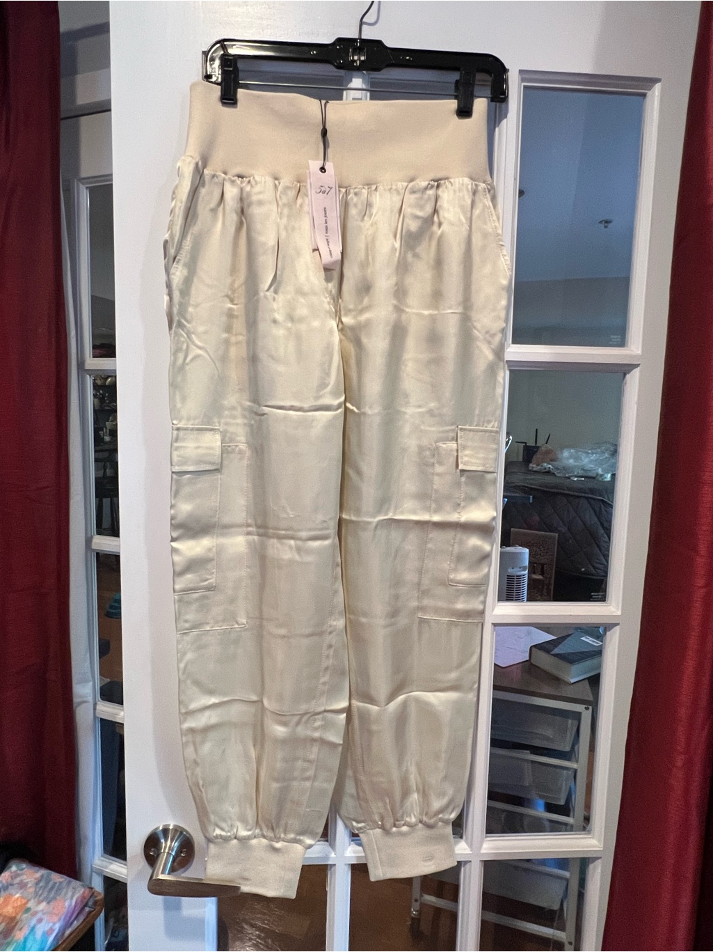 Cinq A Sept Dune Pleated Satin-Blend Pants